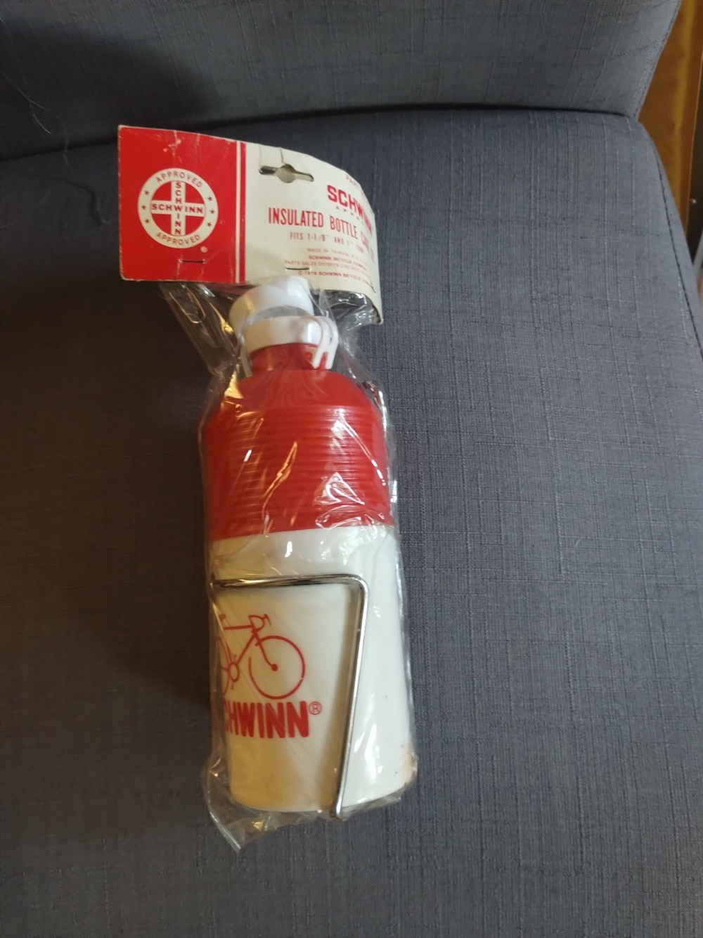 Vintage 1979 Schwinn Red and White Insulated Sports Water Bottle with Cage (New)